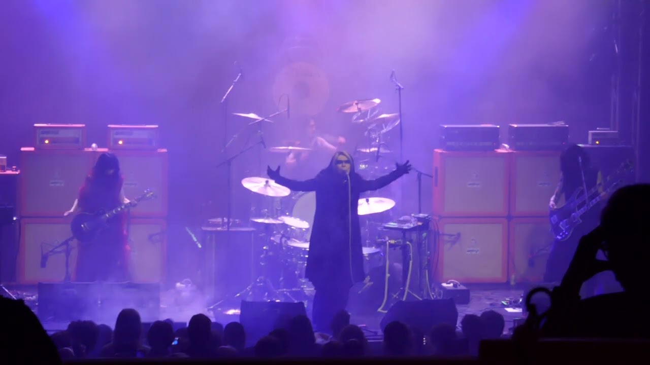 Boris performs 