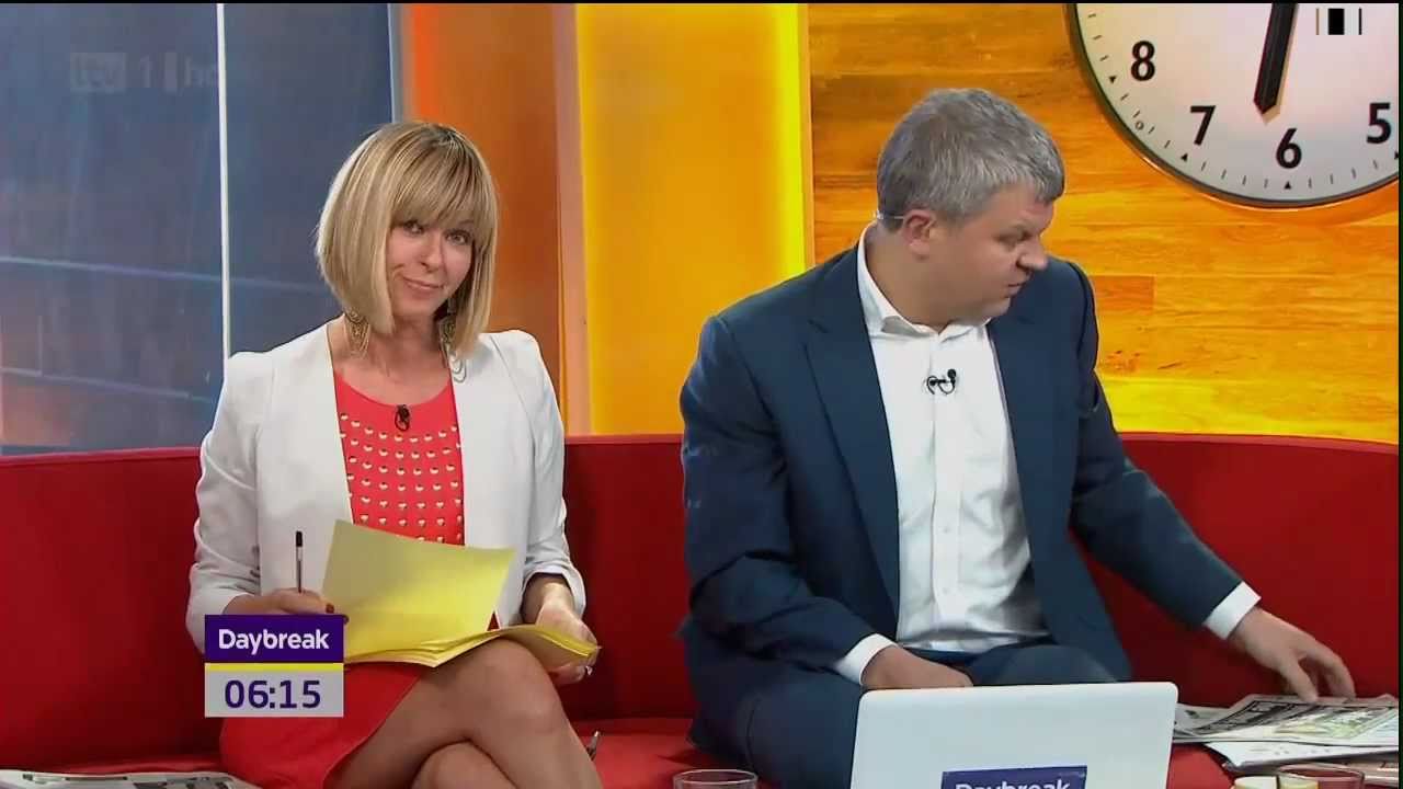 Kate Garraway on Daybreak 19.05.2011 [HD720p]