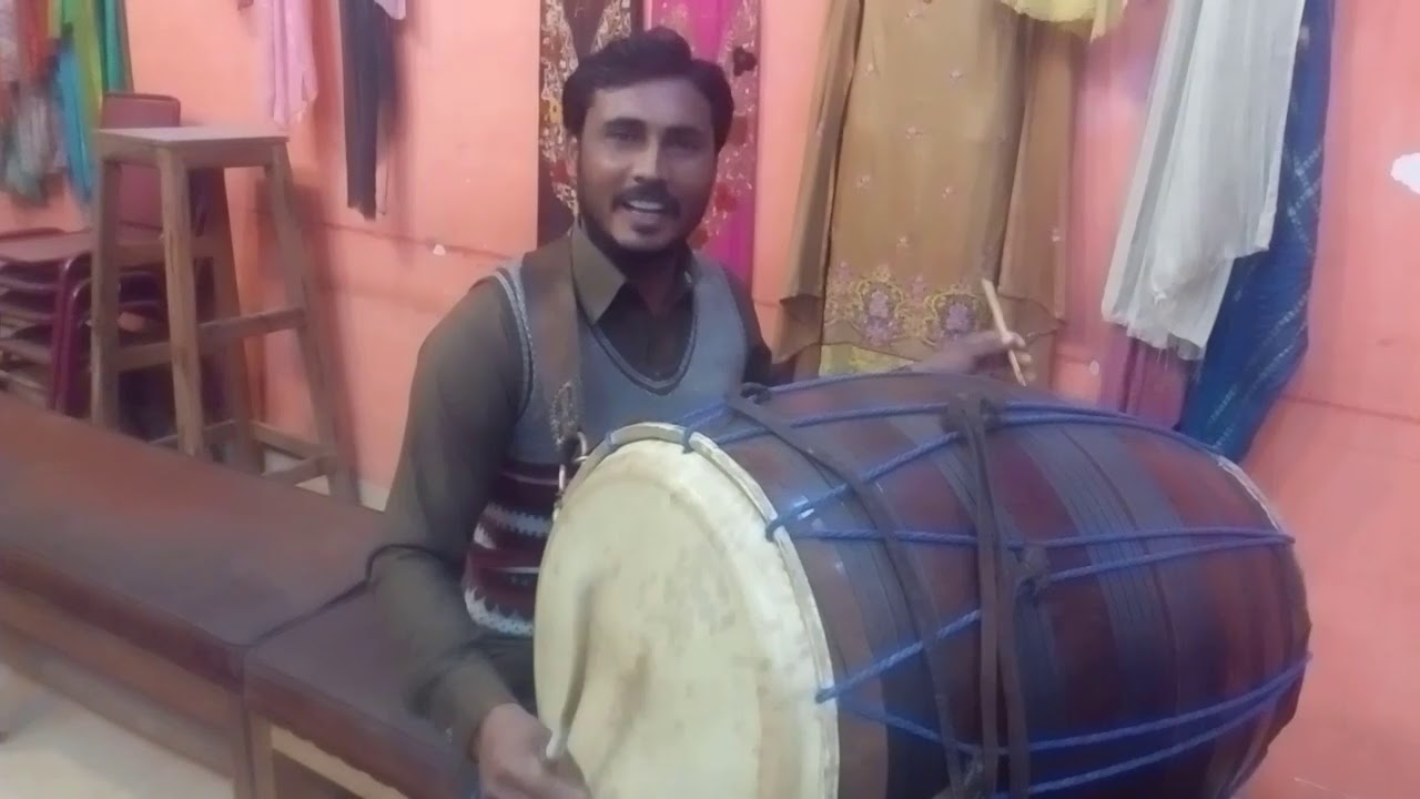 beautifull voice on dhol qasida Peer man lay ali nu peer man ly..........