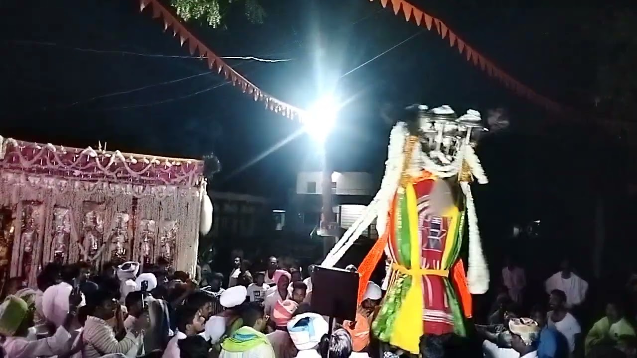 18/05/24 గొట్లూరు గ్రామంలో శ్రీ ముష్టూరు కాటమయ్య స్వామి శ్రీ గొట్లూరుతలమర్లప్ప స్వామి ఊరేగింపులో