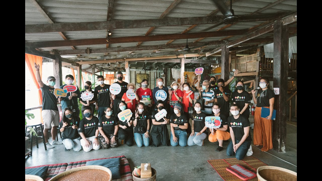 Agoda Volunteer - Talad Noi Community in Bangkok, Thailand