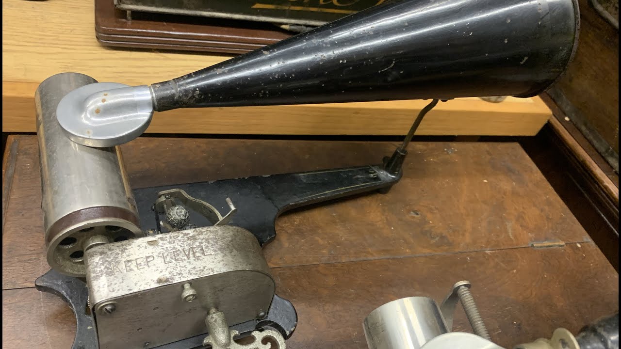 Цилиндрический фонограф Columbia AP & AQ Graphophone