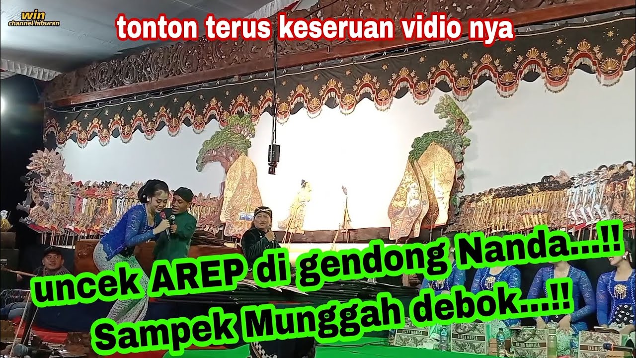 Uncek AREP di gendong Nanda. Uncek Sampek Munggah debok e dalang....!!😂😂 #dagelan #lucu 