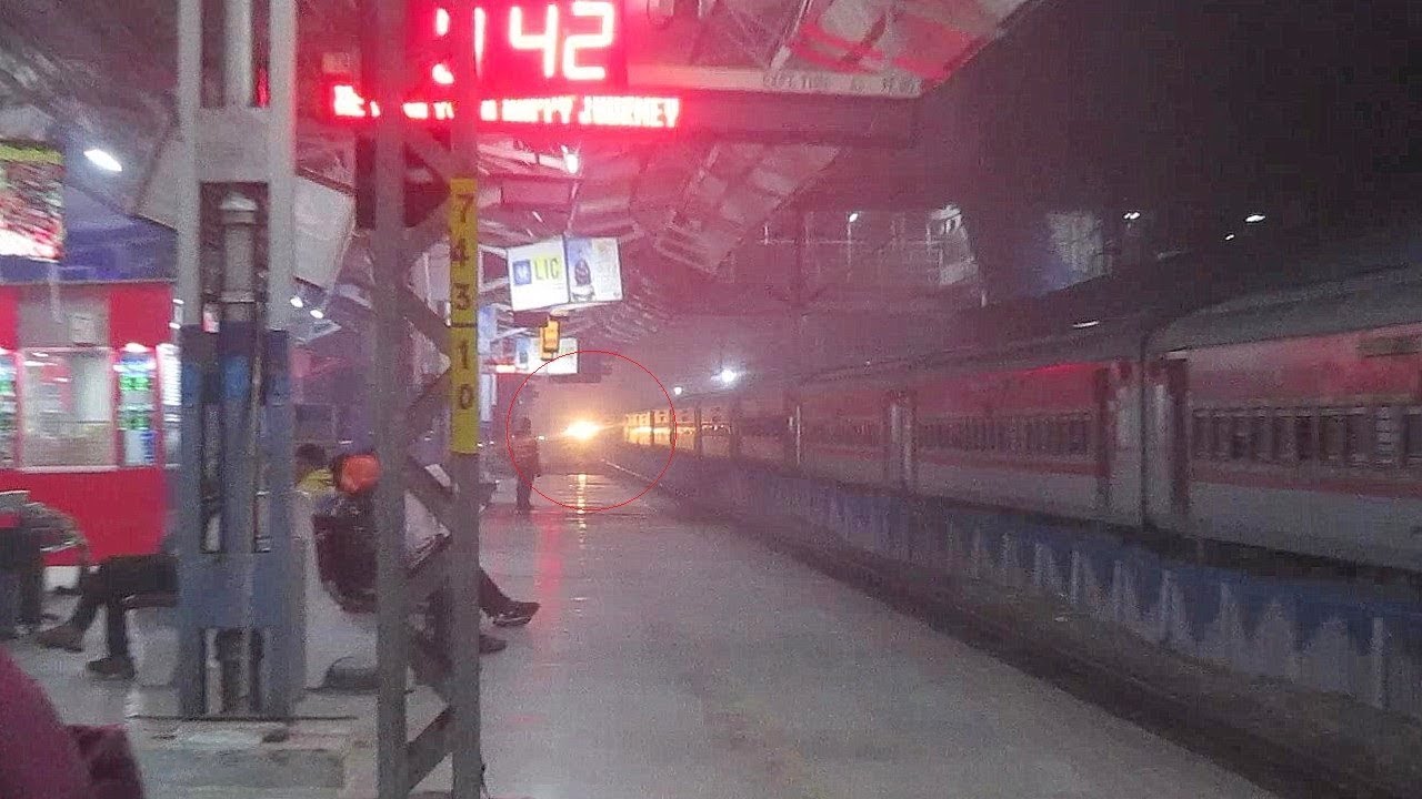 7  Overtakes Of Looped Vikramshila By Rajdhani Gang At Midnight!!