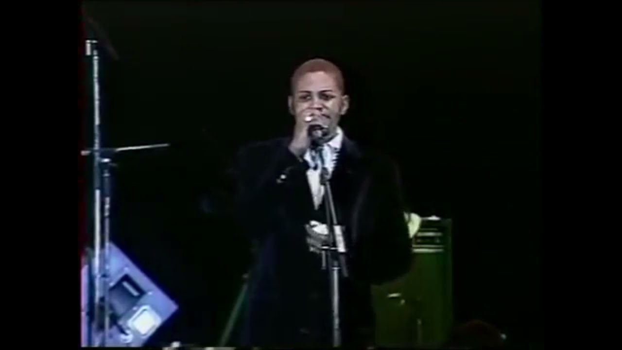 Werrason - Freddy Movadi (live au palais des sports 1999)