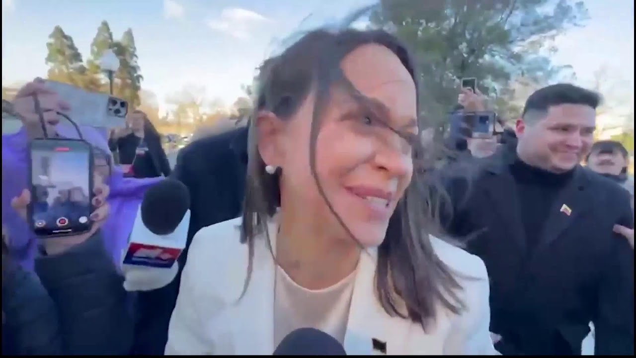 La dictadura, temerosa, lanza un nuevo zarpazo a los cubanos. Jefe de la CIA aterriza en Caracas