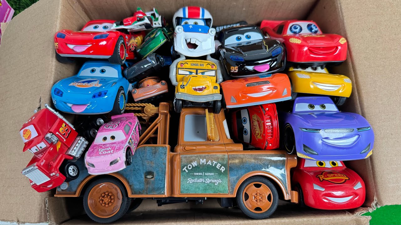 Disney Pixar Cars Unboxing Lightning McQueen Cars Movie and Mack Truck Hauler | ASMR Sliding Cars