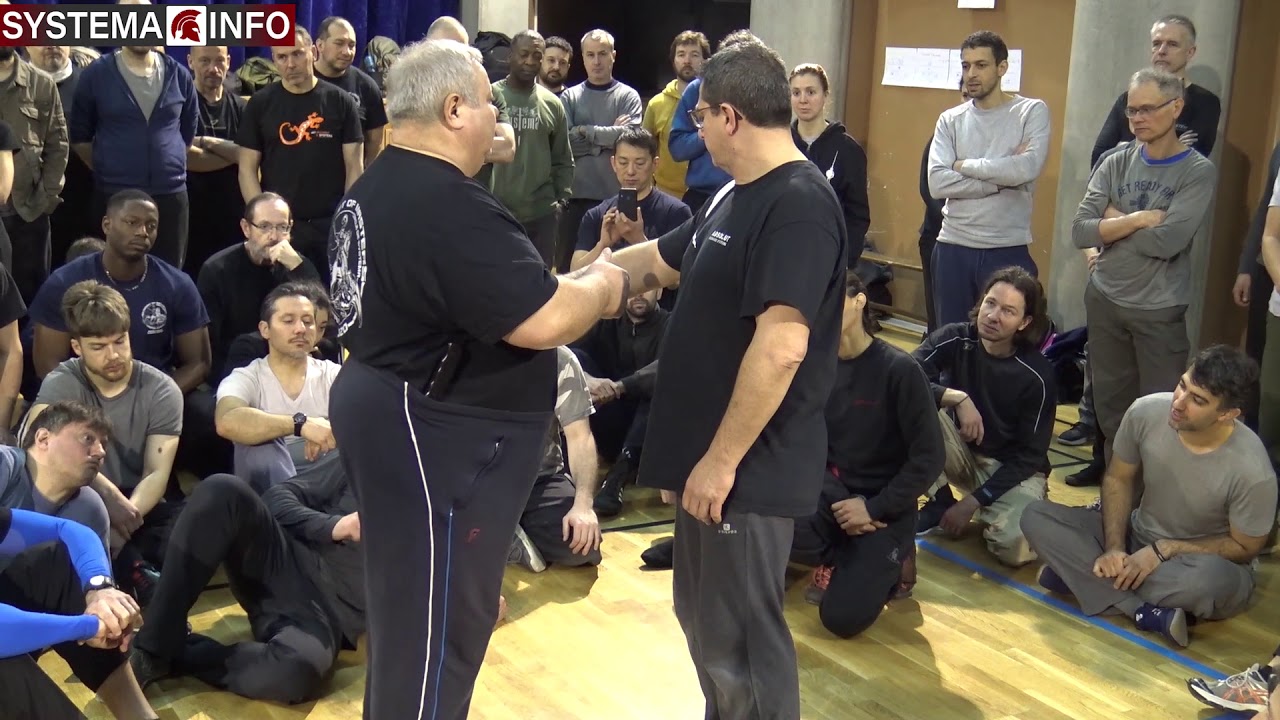Pousser une personne de façon efficace -SYSTEMA