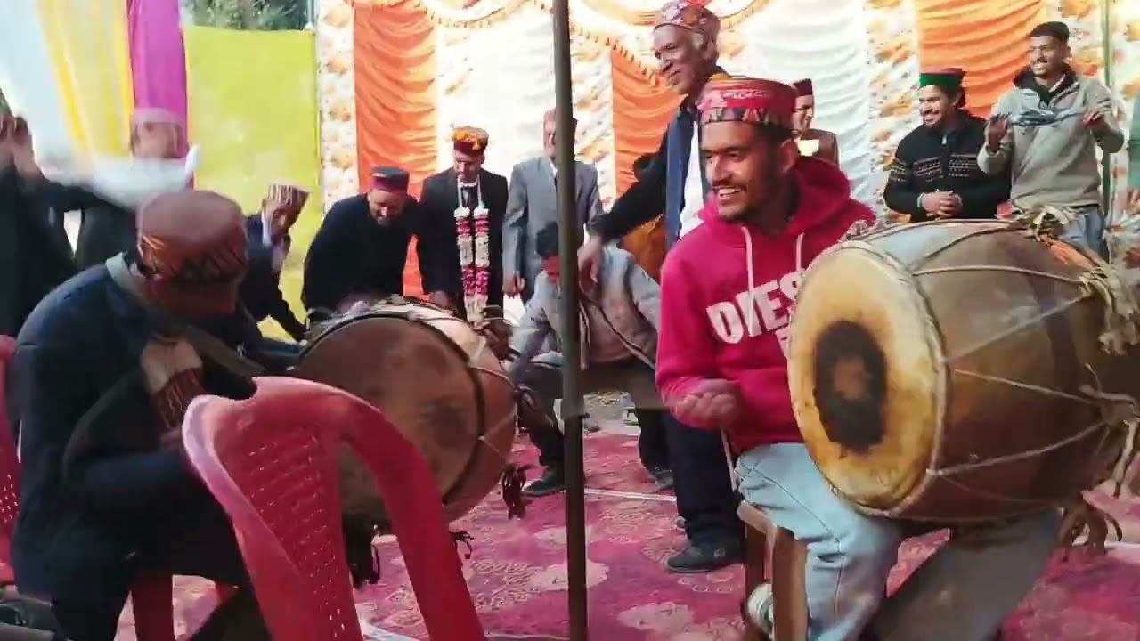 कुल्ल्वी लोक गीत। सोलगी नाग । शहनाई बादक निरत सोनी दियार से ।