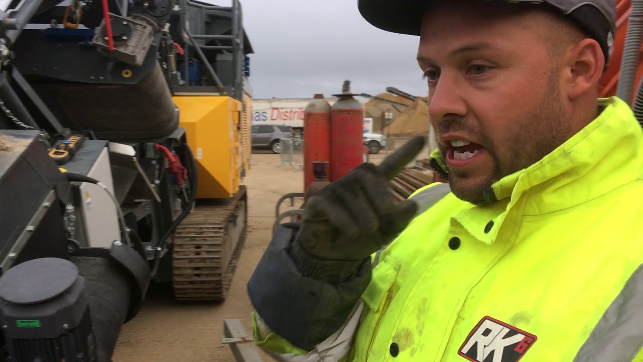 How to change a screen box on a RubbleMaster