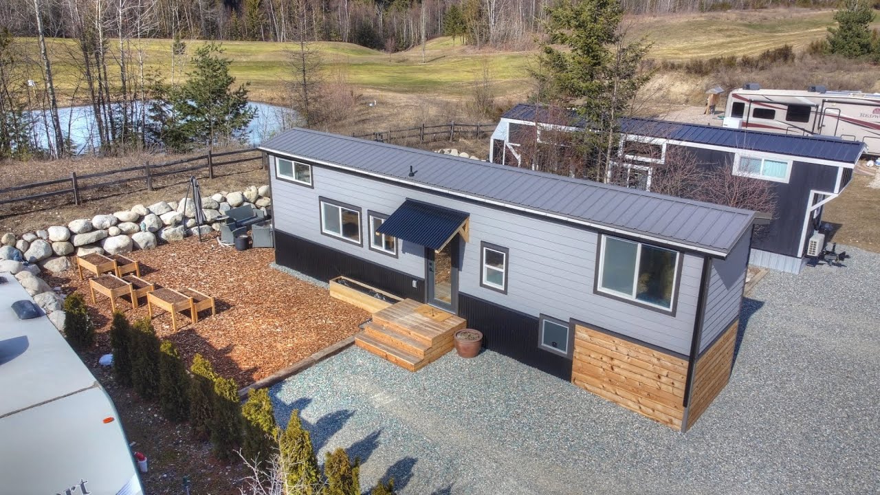19882 9 205 Edward St - Queens Bay Resort,  Balfour BC  -  2 Bed Tiny home & Amazing Lot!