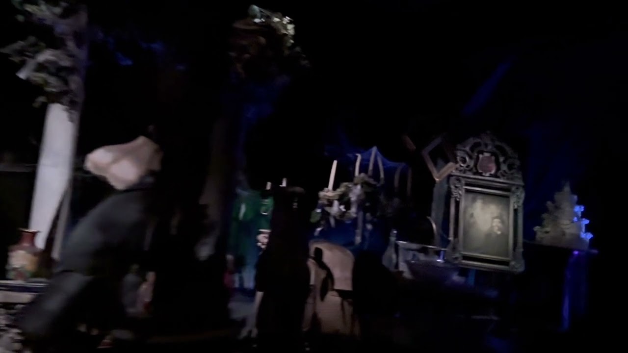 Haunted Mansion 2025 - Magic Kingdom Ride at Walt Disney World