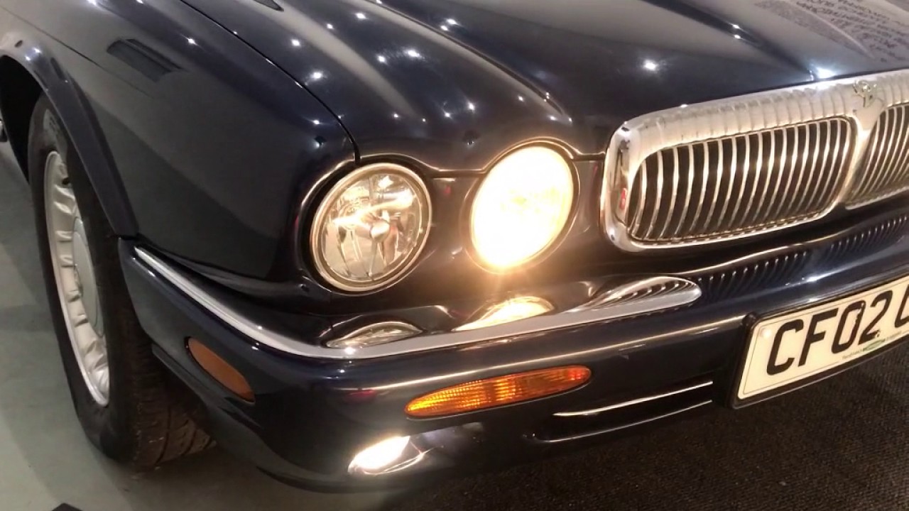 CF02UNL Daimler Super V8