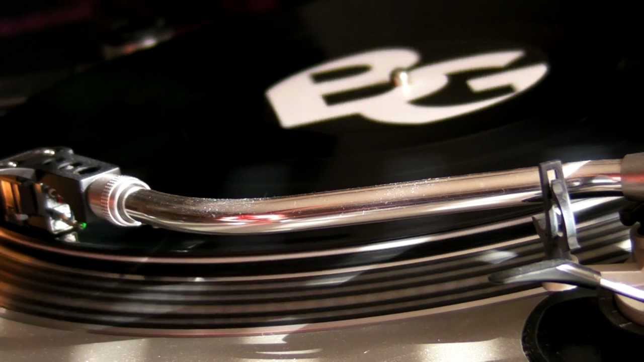 Deep House : Shane Linehan - 2bit Crew