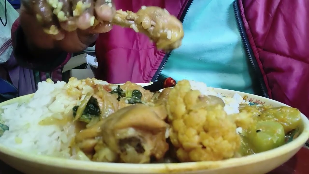 ফুলকপি দিয়ে চিকেন টেংরি রষা 🔥#foryouviral #food #foodie #eating #yummmmy 
