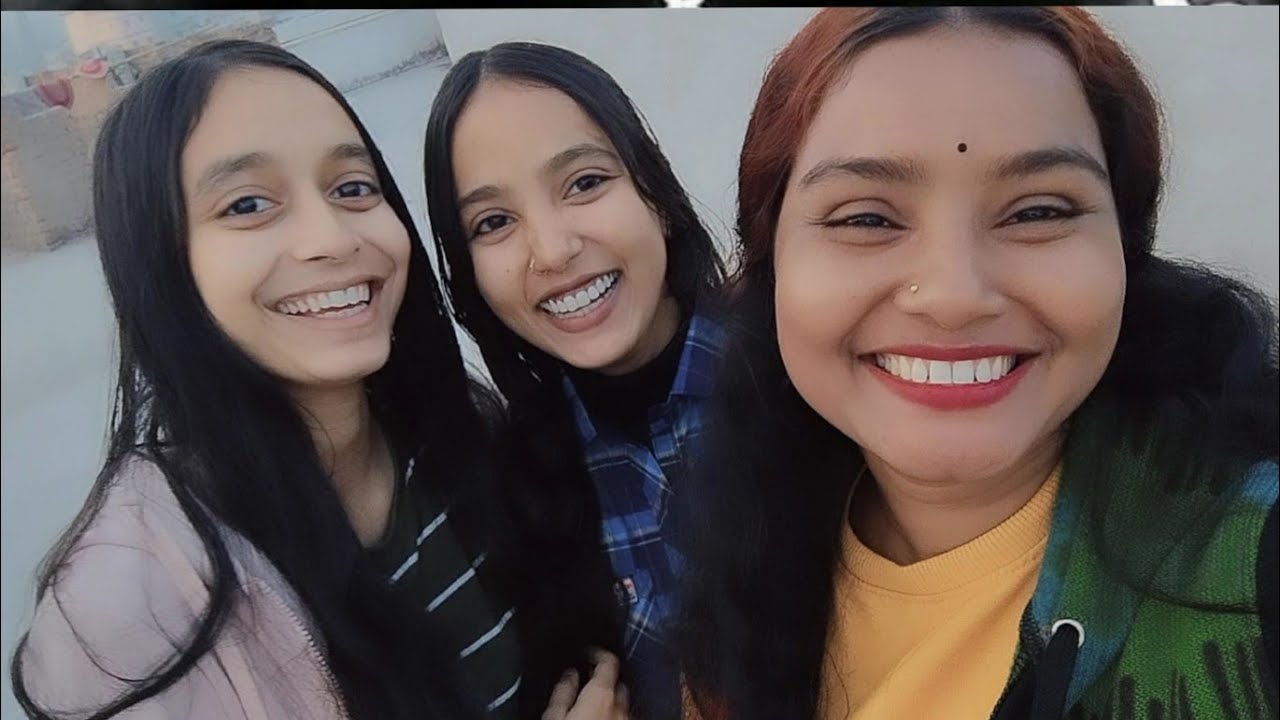 Good morning everyone ☀️🌞mai apne  favourite person se mili aur bahut khush Hun Main 😘🔥😍🥰