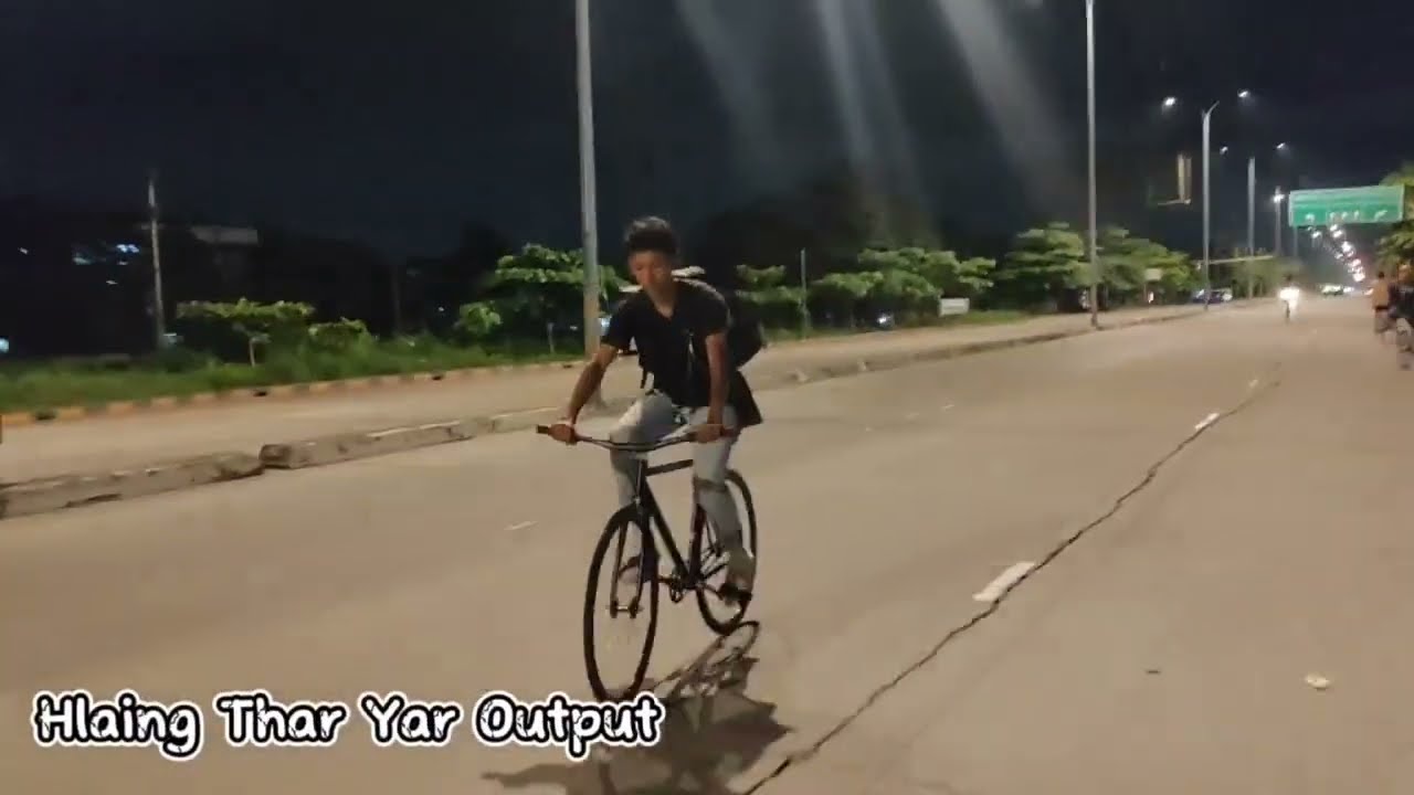 Flawless Fixie Familyနှင့် ခရီးသွားခြင်း Episode 1