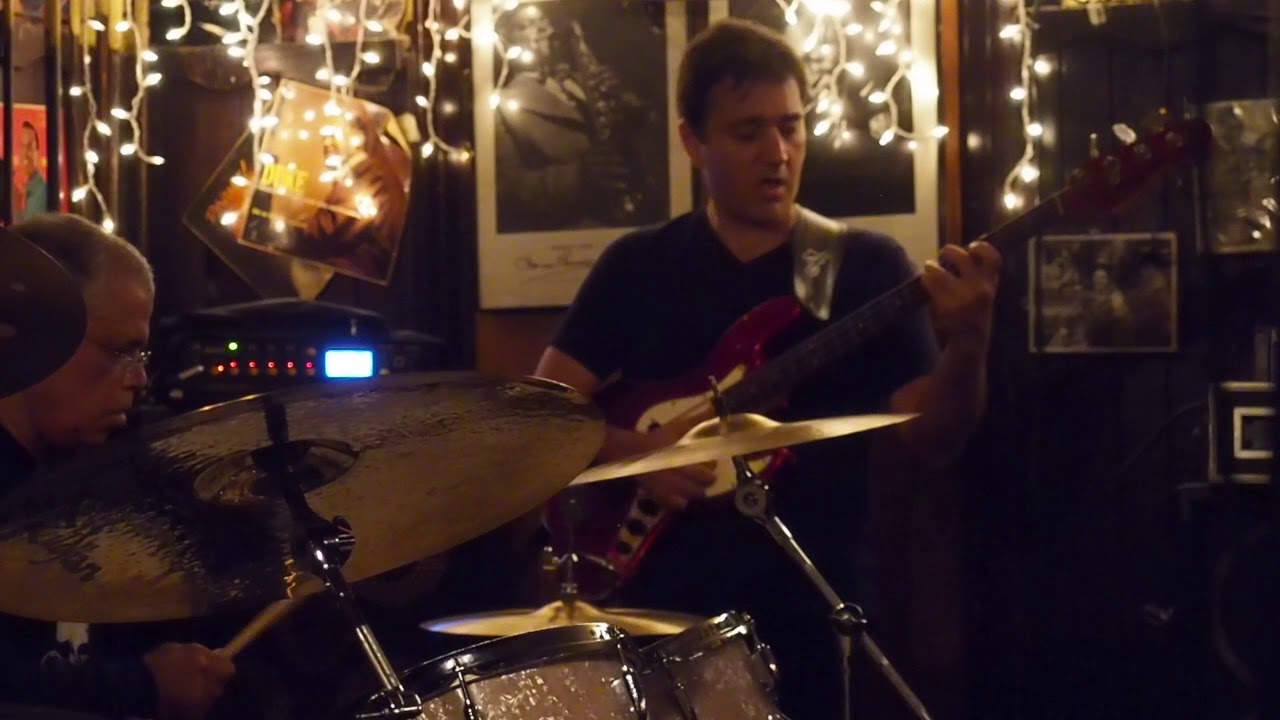 Mike Stern, Richie Morales, Edmond Gilmore, Danny Walsh