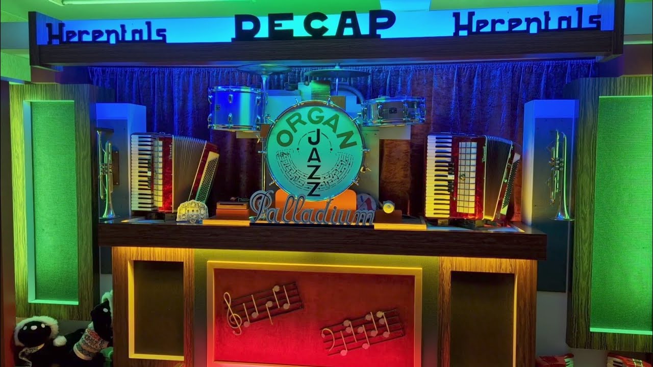 Albert Decap: Moscow Nights