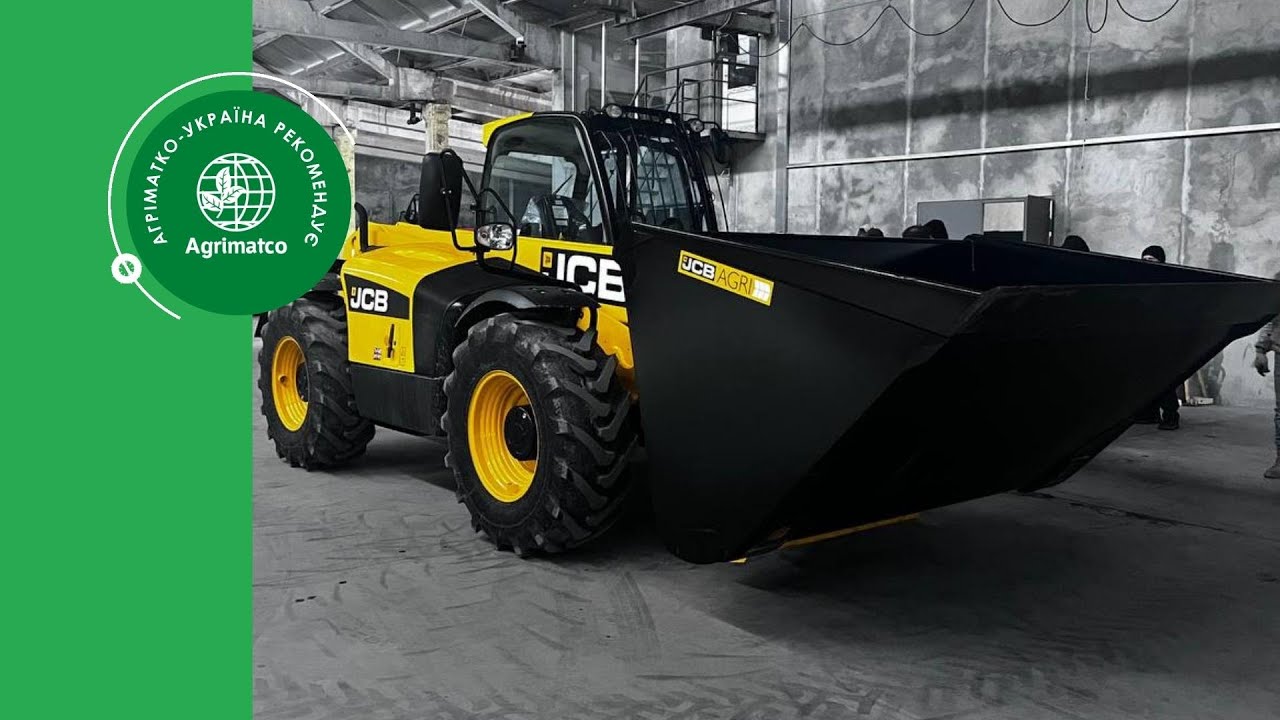 Демонстрація JCB 541-70 Agri Super з ковшем загального призначення та палетними вилами