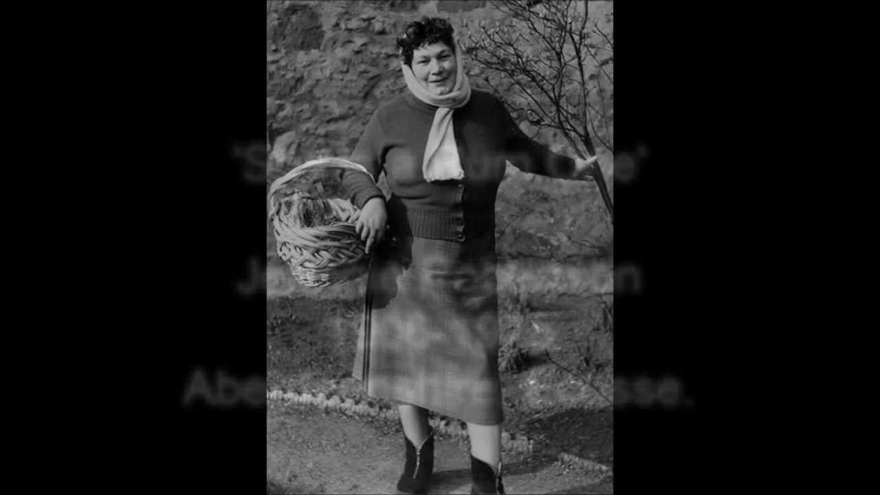 'She is a Rum One' sung by Jeannie Robertson / instr. Under The Hills And Nearby