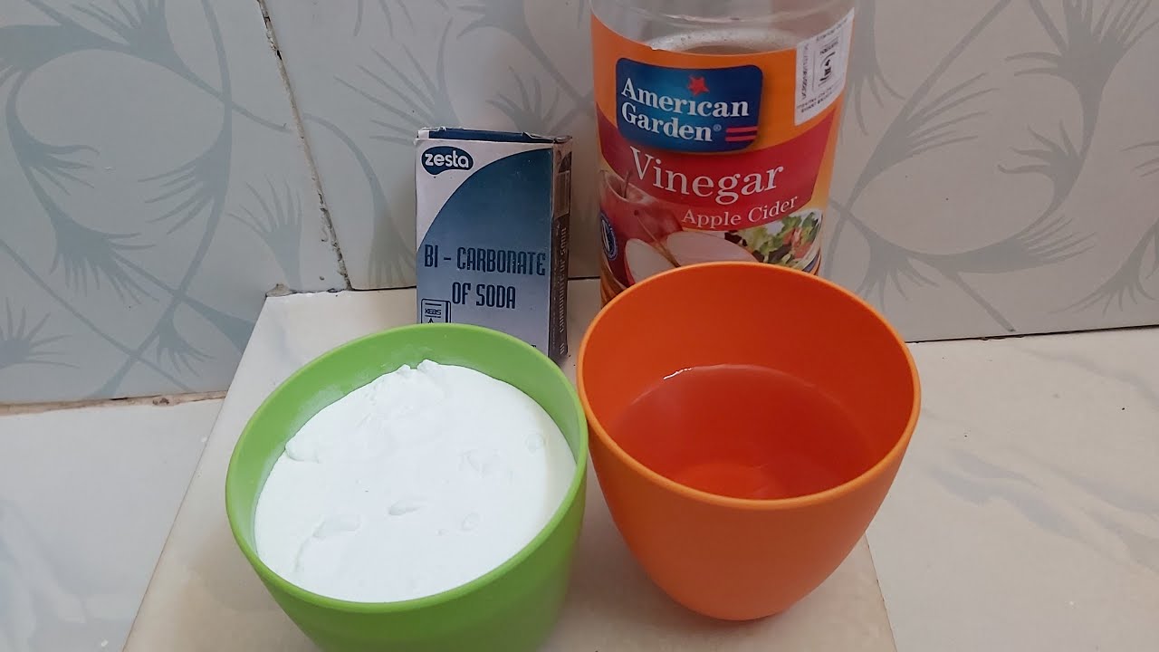 Removing Product Build-up from Your Locs - The ACV Rinse