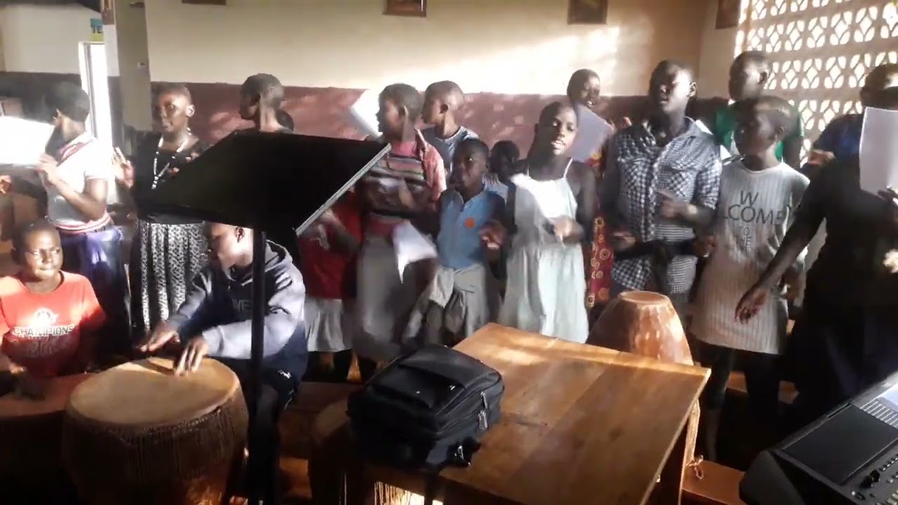 Mutukirivu Mukama by Holy Trinity Church Bukaya junior youth