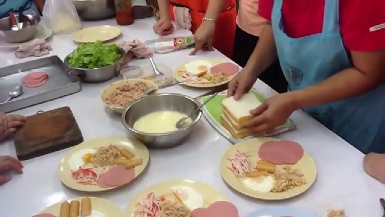 สอนวิธีทำแซนวิส แบบมืออาชีพ แบบหลายๆหน้า How do sandwiches professional pages.