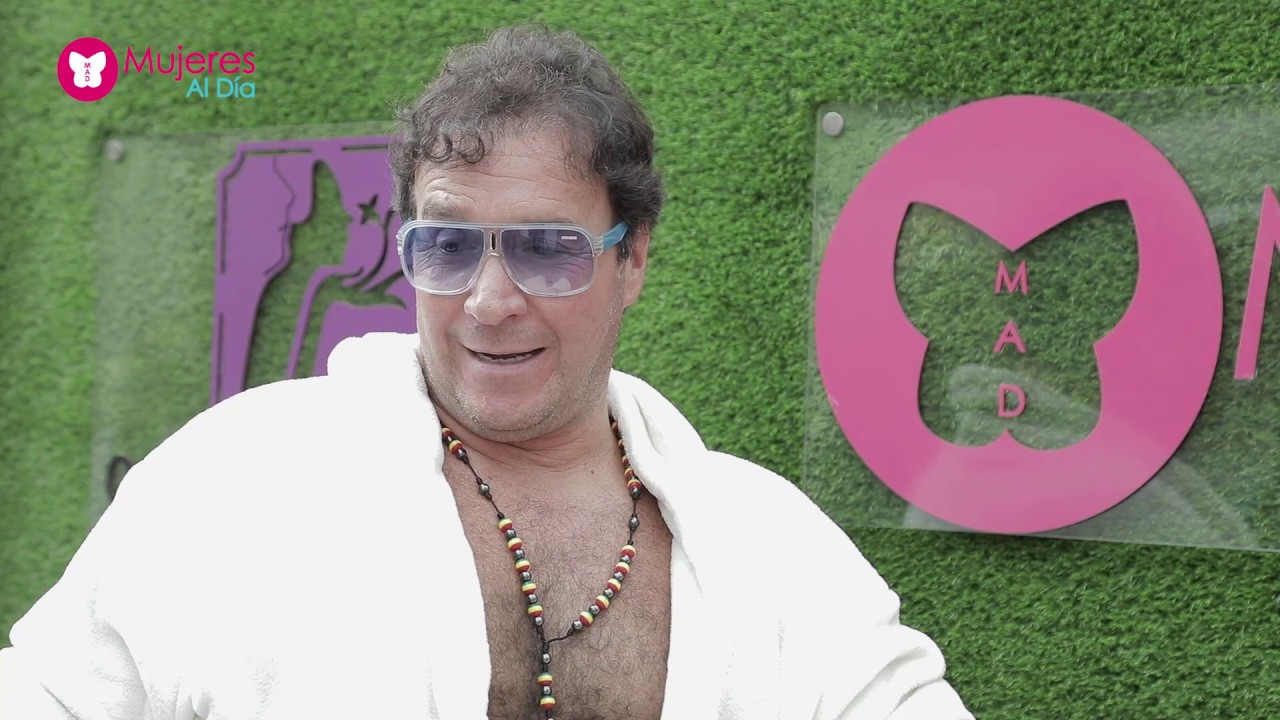 EN EL JACUZZI CON PATSY - JULIO ANDRADE