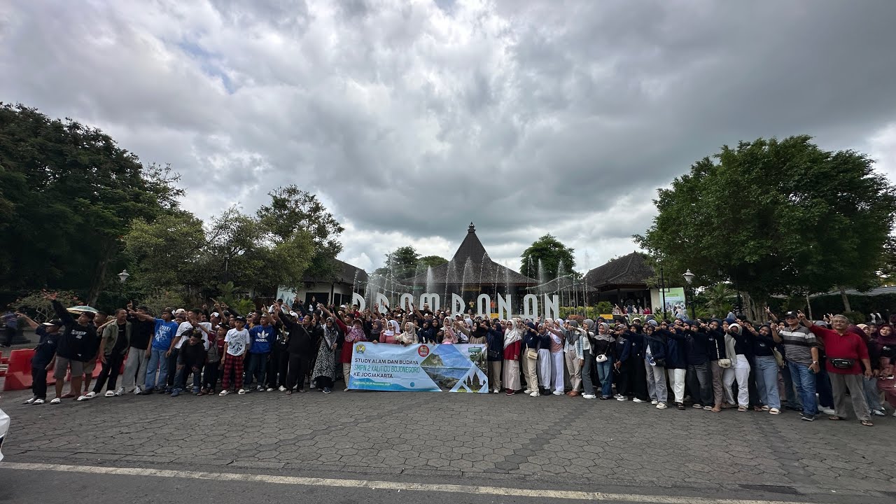 STUDY ALAM & BUDAYA SMPN 2 KALITIDU BOJONEGORO GOES TO YOGYAKARTA
