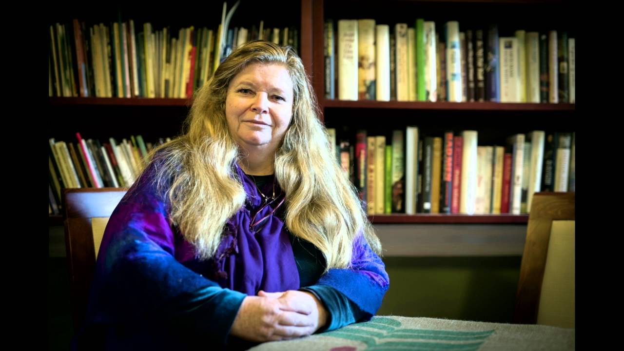 Nuala Ní Dhomhnaill - Íota an Bháis - A Poet's Rising