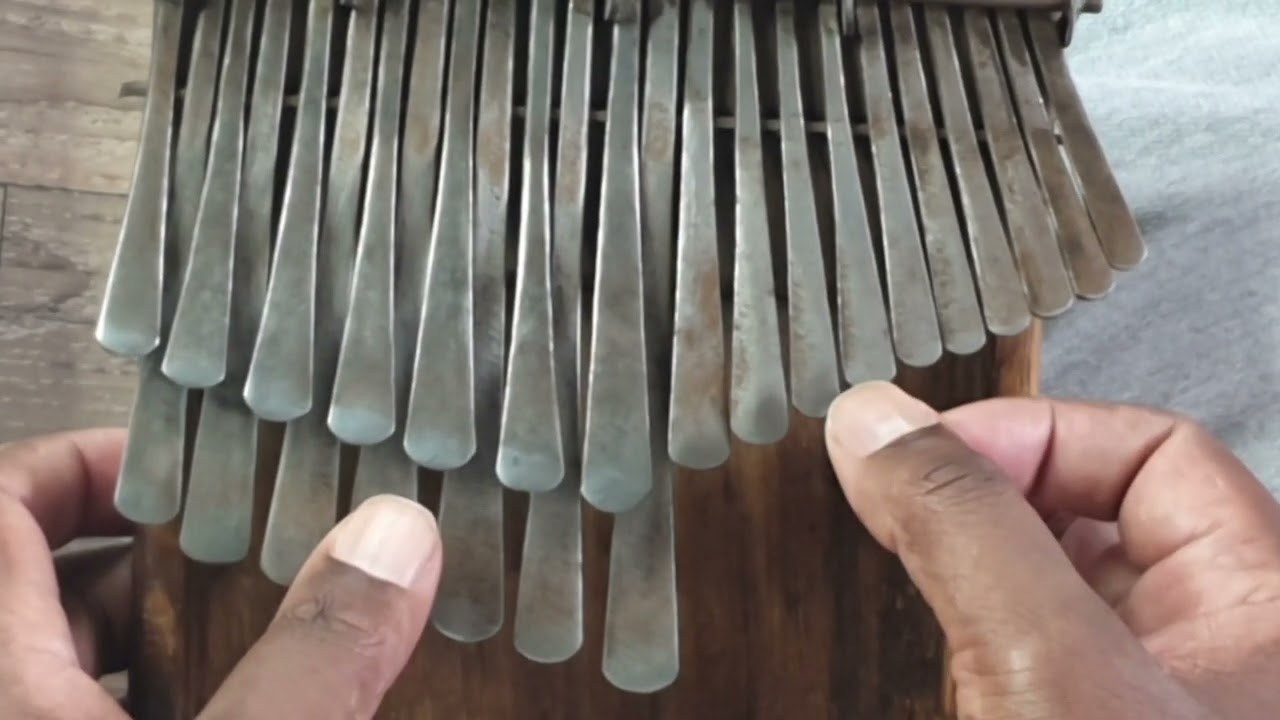 Nyamaropa Family, Karigamombe Singing 1, Gwenyambira (mwana) wa Chigwedere
