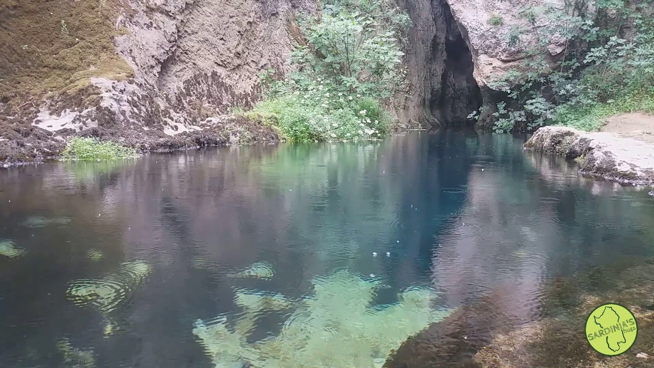 Sorgente Su Gologone sotto la pioggia (real sounds) | Sardinia's hugs