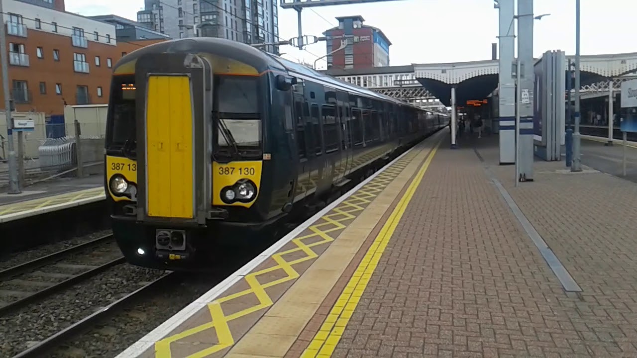 Trains at: Slough, GWML, 25/08/18