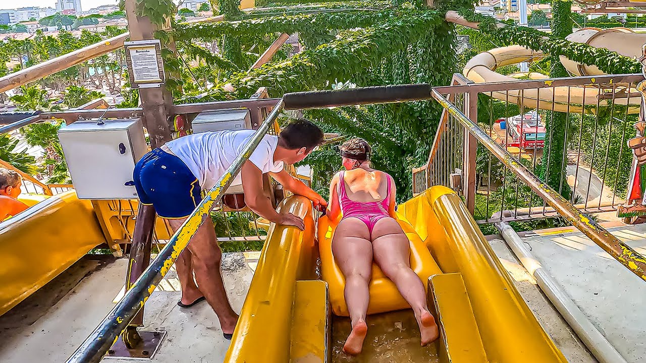 X-TREME Barracuda WaterSlide at Caribe Bay