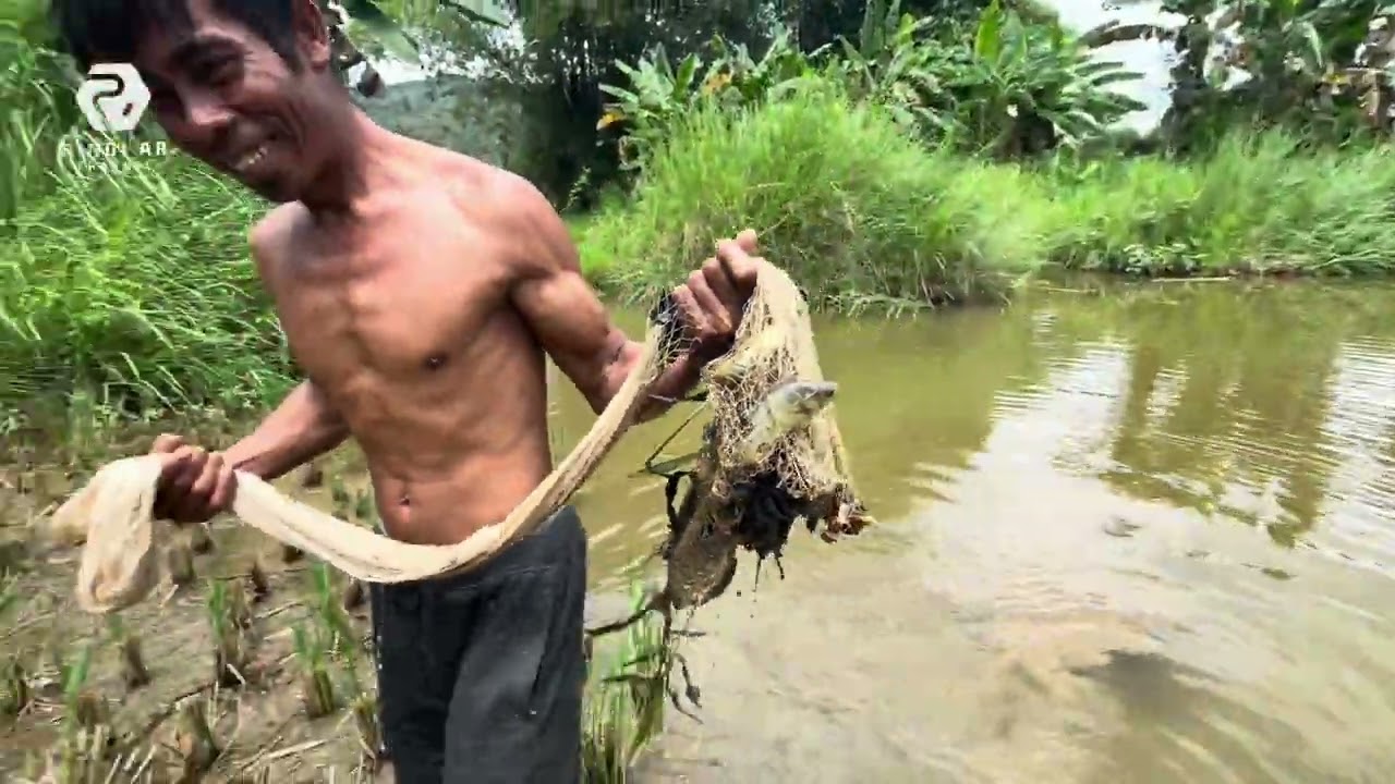 Menjala ikan di kampung Bima NTB