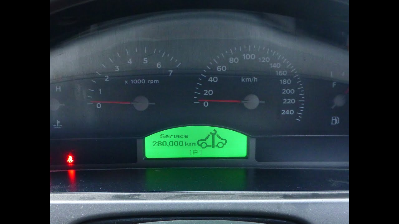 Сброс сервисного напоминания для Holden Commodore VZ (VY?) HD