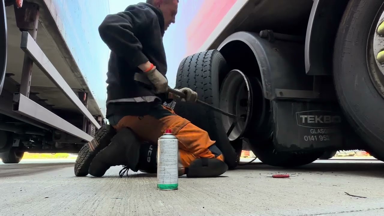 Tyre change on DAF XF