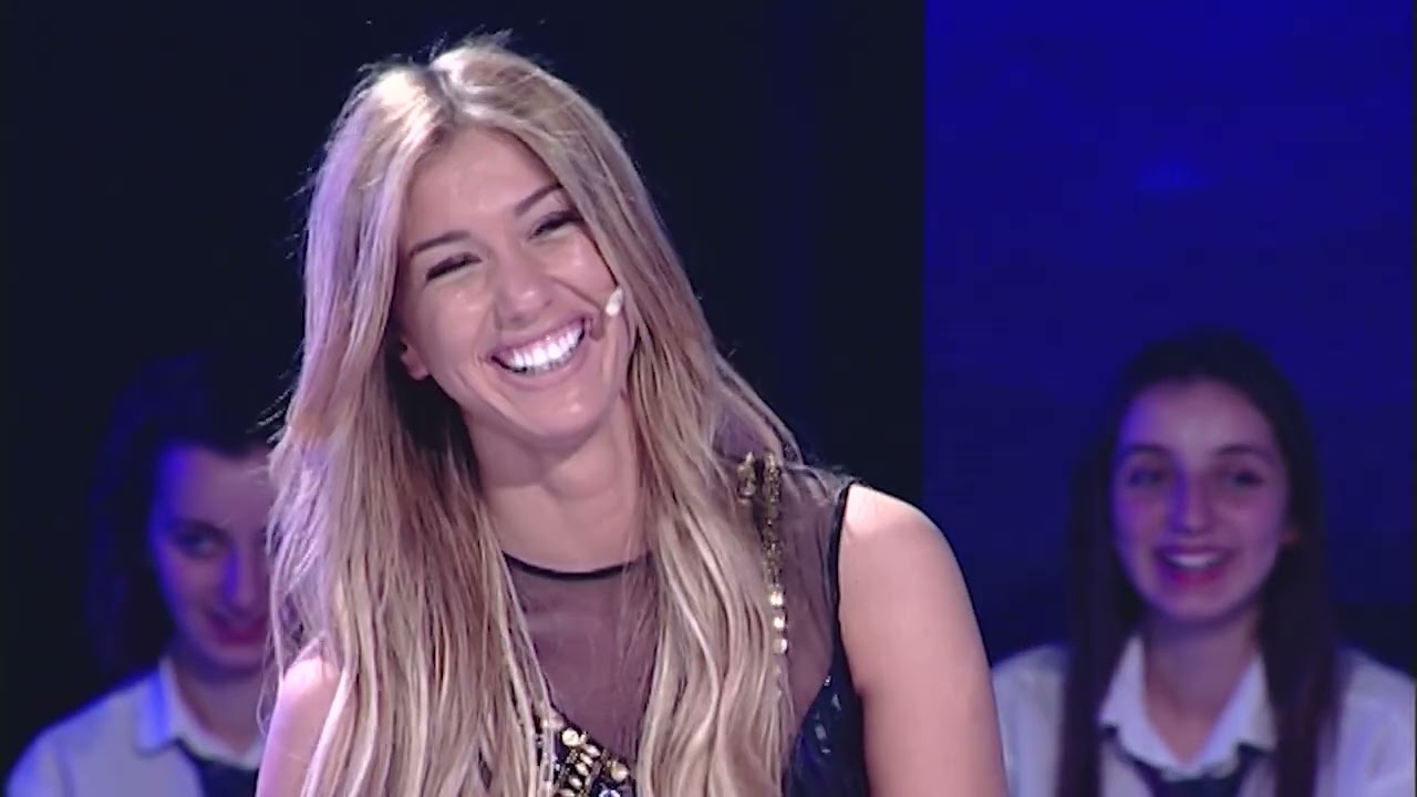 Sofija me qike  hahet me Vjosa Osmanin  Adelina Tahirin , Aferdita Paqaradendhe  Korab Shaqirin