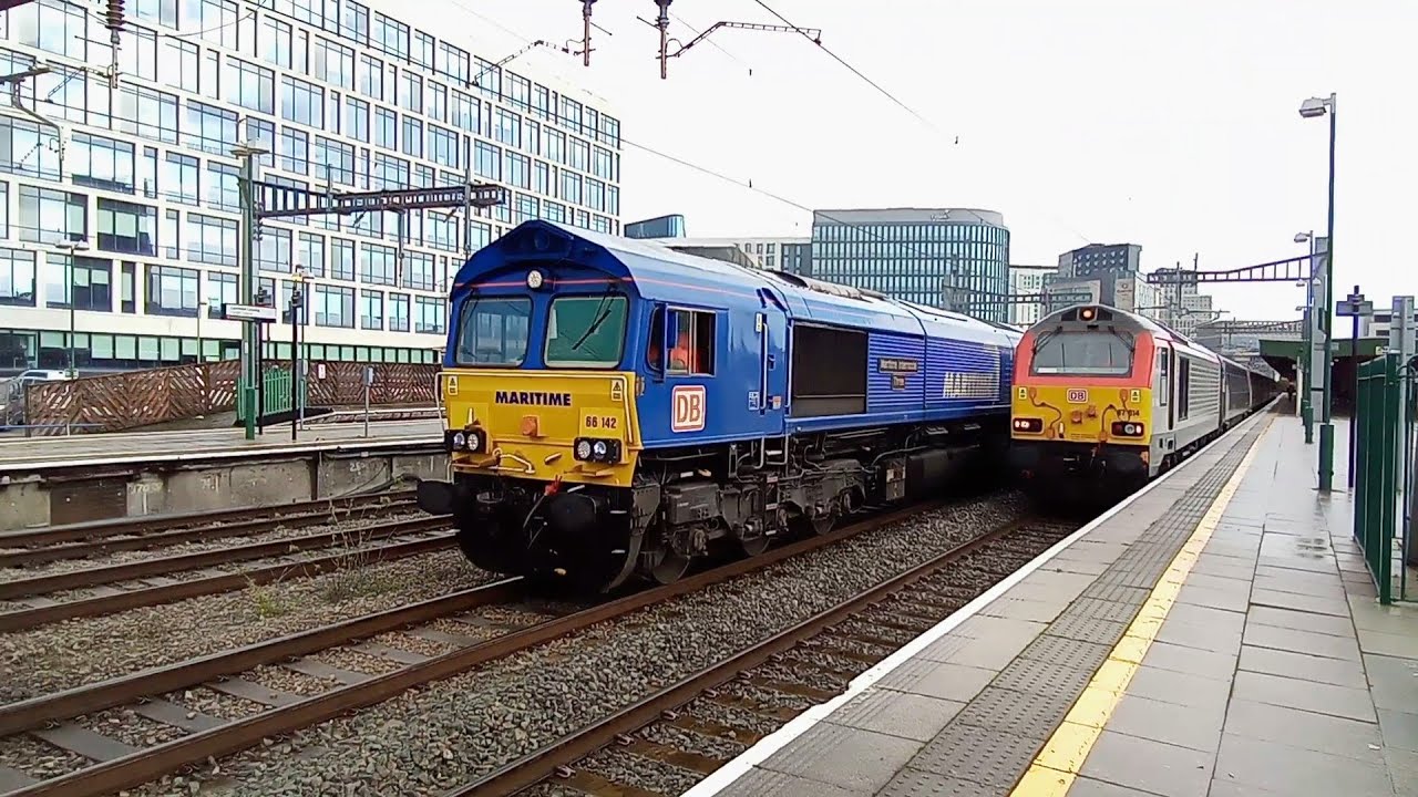 TRAINS AT CARDIFF CENTRAL STATION 22.10.24