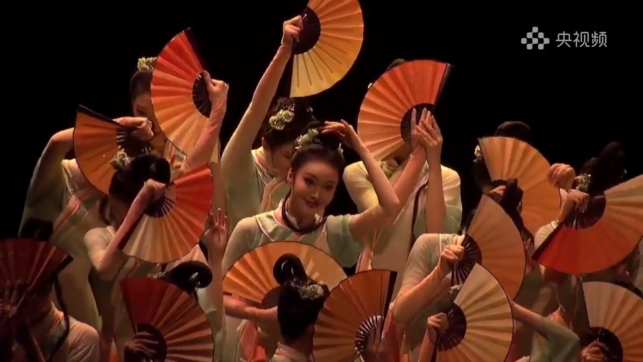 Beijing Dance Academy Graduation Performances - Zui Chun Feng