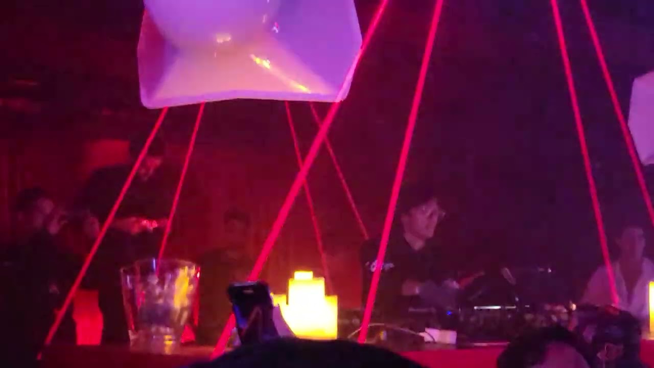 no mana live at nomad Toronto-nostalgia drive