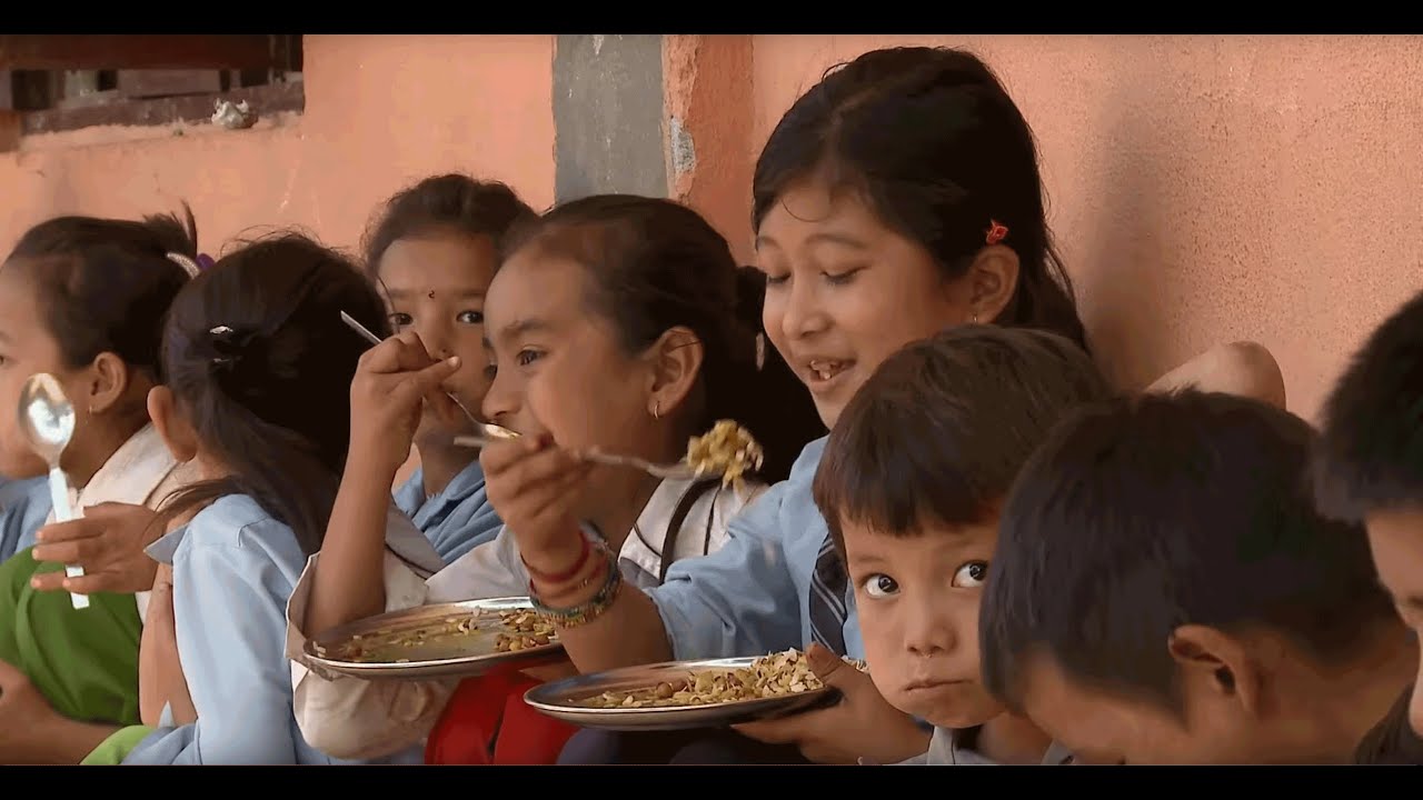 NEPAL: Lunch Story