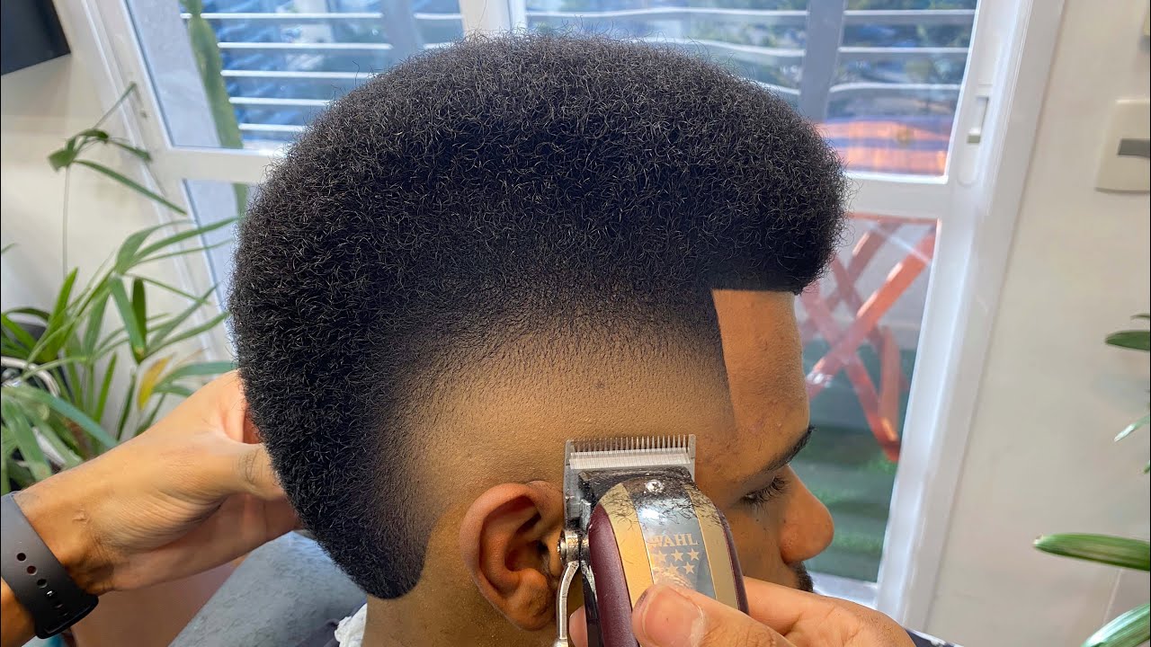 COMO FAZER UM MOICANO DISFARÇADO NA GILETE (rápido e fácil) 😱👊🏾💈