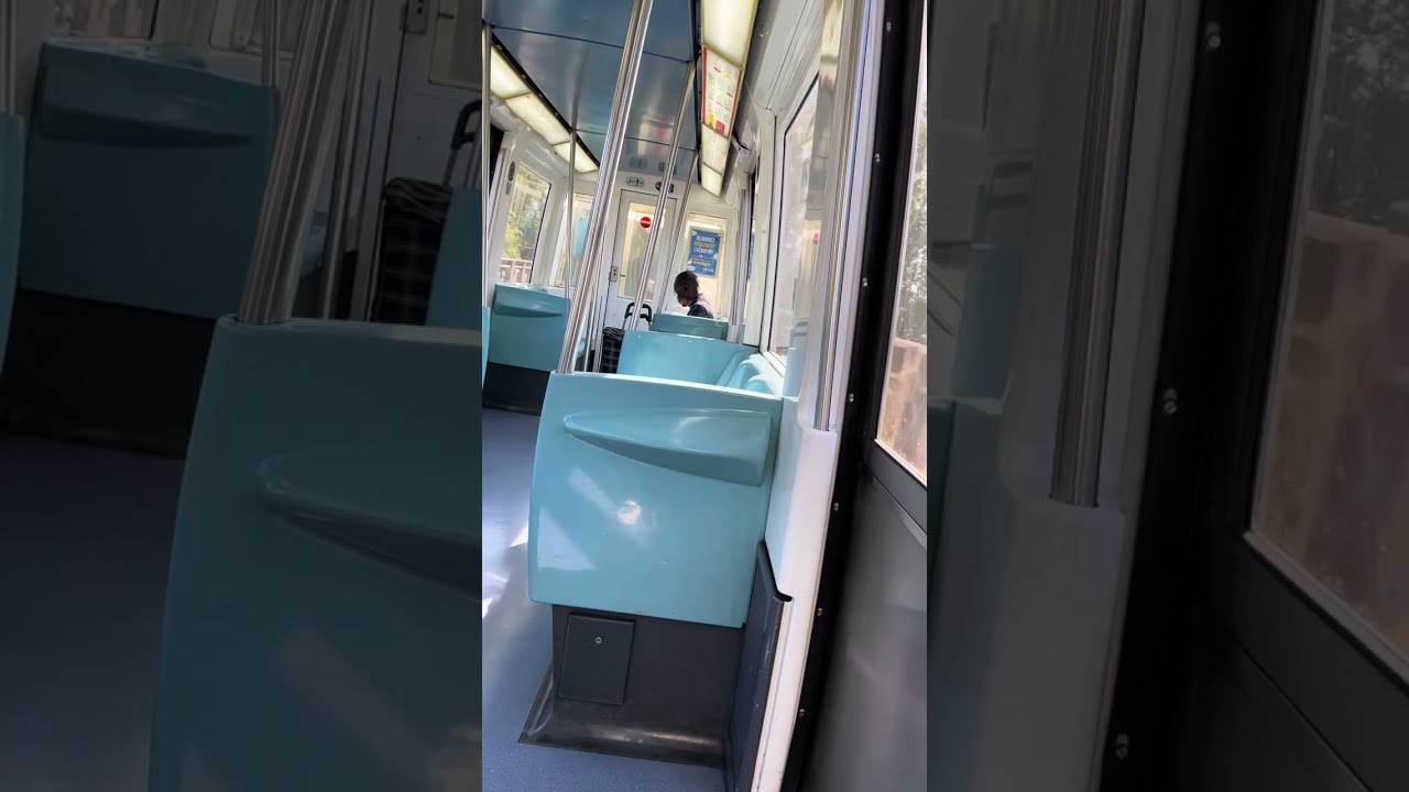 Ligne 1 val 206 rame : 56