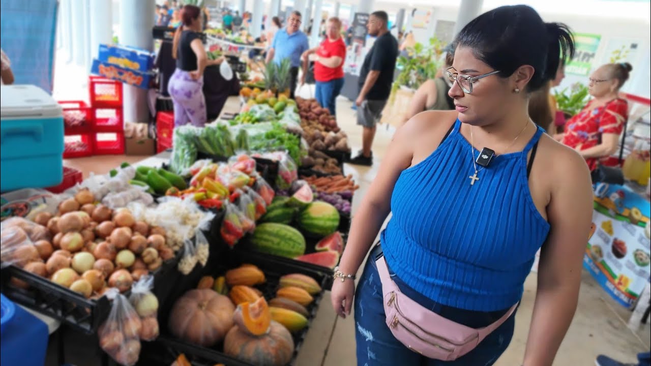 Visitamos la Plaza de Comerciantes en San Sebastián, Puerto Rico