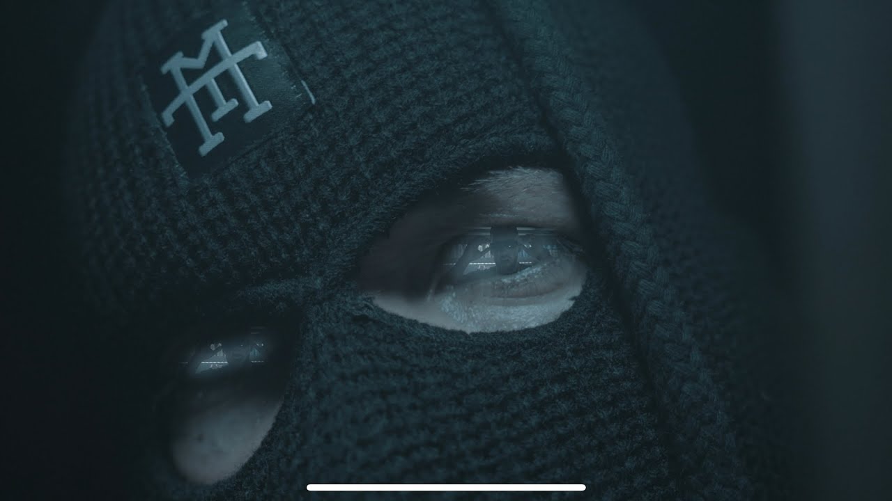 PACO•UNO - PULL UP (prod. by QODEX & PACO•UNO)