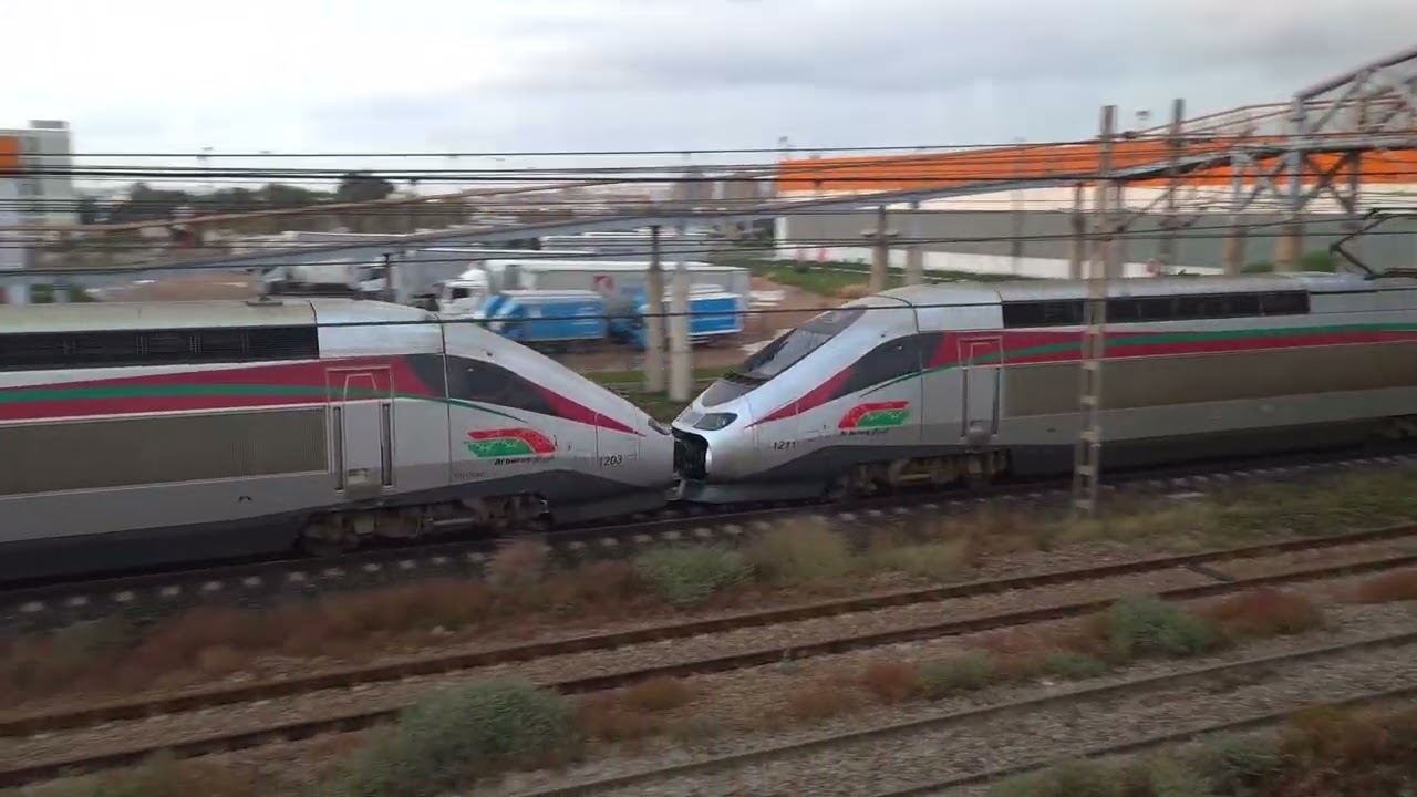 Croisement entre ONCF ZM UM vers Casa Port et le TGV Al Boraq 1203 vers Casa Voyageurs (4k 60 FPS)