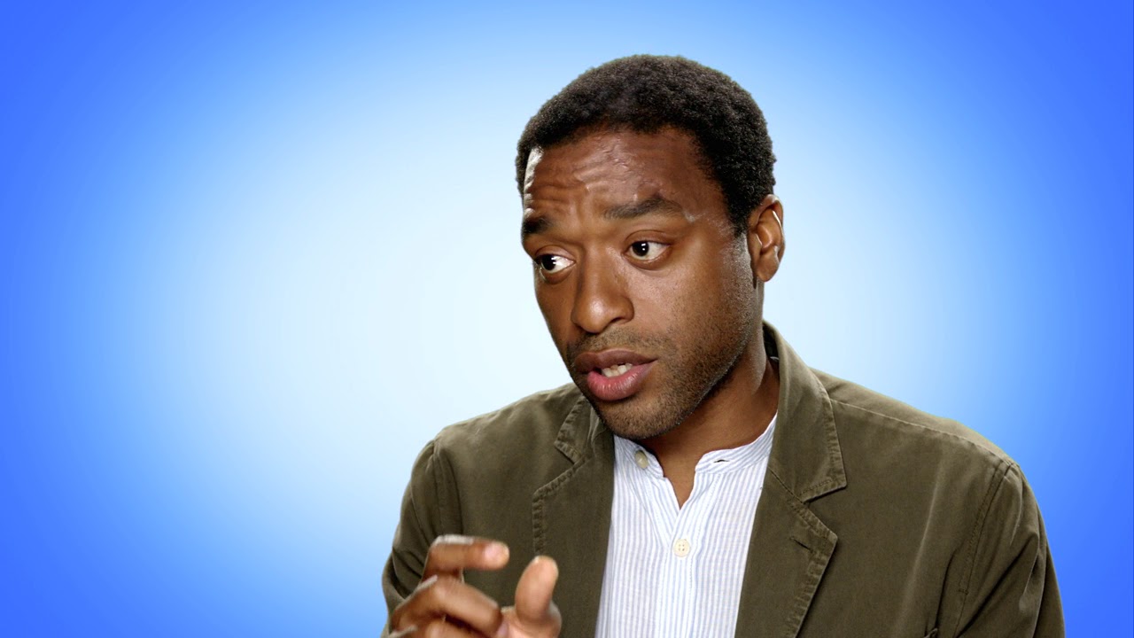 Sherlock Gnomes - Itw Chiwetel Ejiofor (Official video)