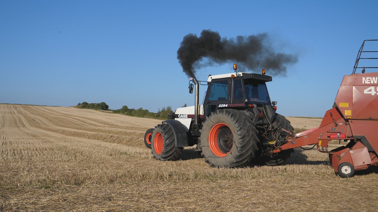 Case 2294 Baling straw 2021